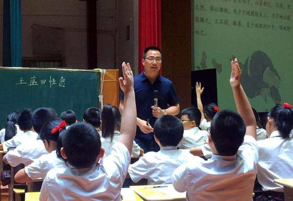 工人工资改革最新消息,工人工资改革最新消息与幸福的日常故事