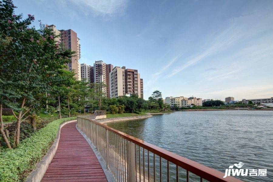 中惠松湖城最新报价,中惠松湖城最新报价,一场自然美景的探索之旅,寻找内心的平和与宁静